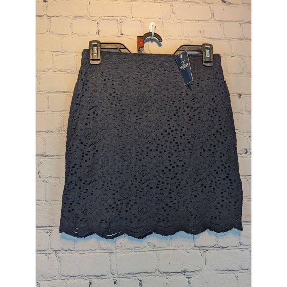 Hollister new lined lace mini skirt size small - Picture 1 of 4